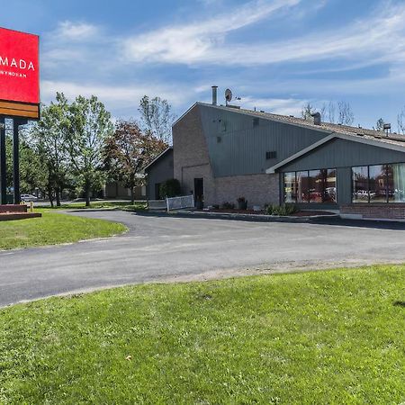 Ramada By Wyndham Kingston Motel Exterior photo